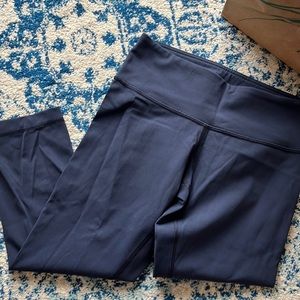 Wunder Under Train Navy leggings cropped 23”